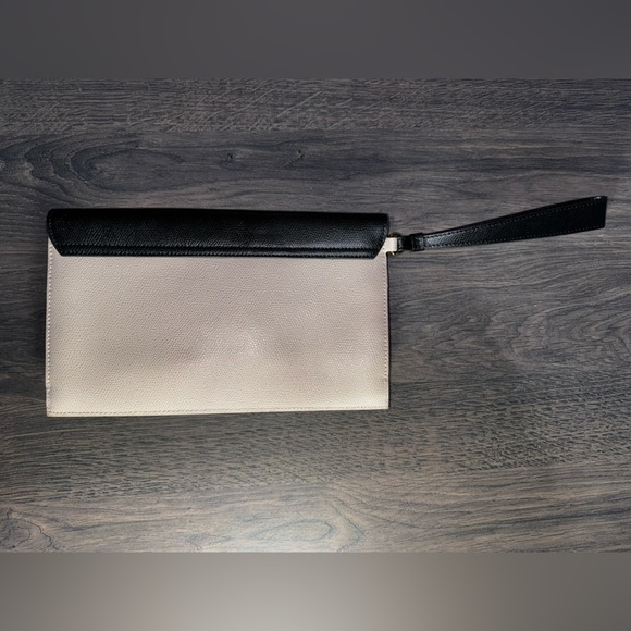 Furla Metropolis Envelope Cream and Black Clutch with Gold Hardware BEAUTIFUL! - Picture 5 of 11
